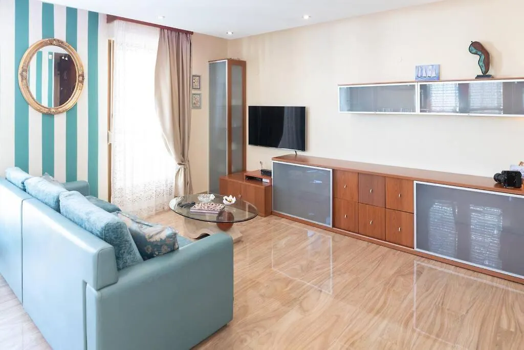 Apartment Apartman H&S Split